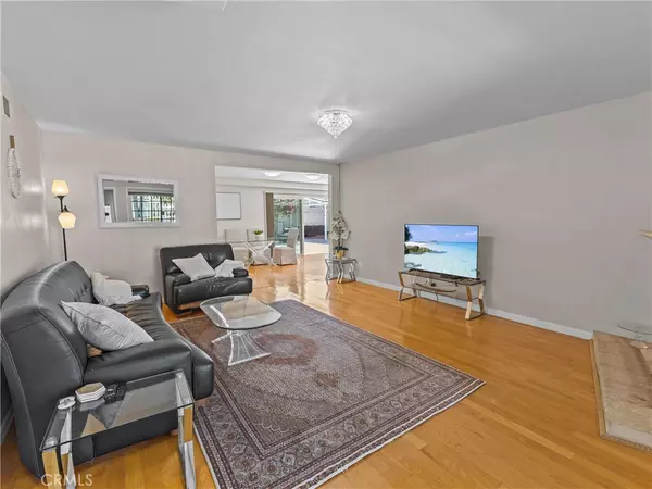 Fountain Valley, CA 92708,9682 Talbert AVE
