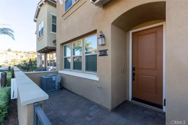 Vista, CA 92084,1128 Delpy View