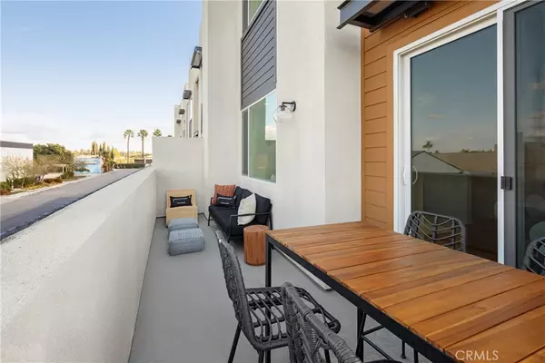 Artesia, CA 90701,11714 Arkansas ST #E