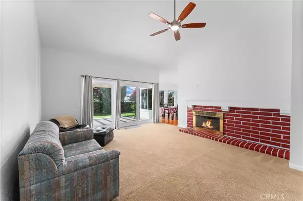 Lake Forest, CA 92630,24092 Parkhill RD