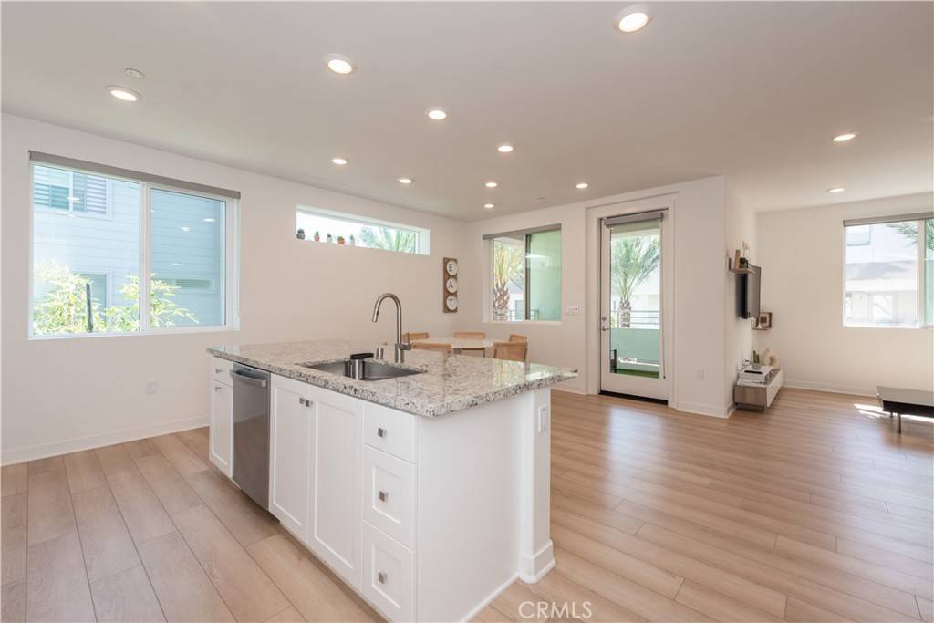 Anaheim, CA 92805,1851 S Union St #10