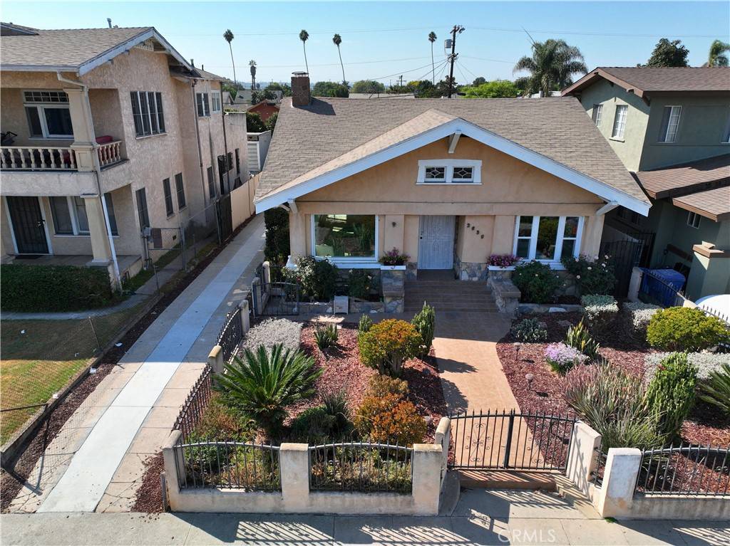 Los Angeles, CA 90062,3959 Denker AVE