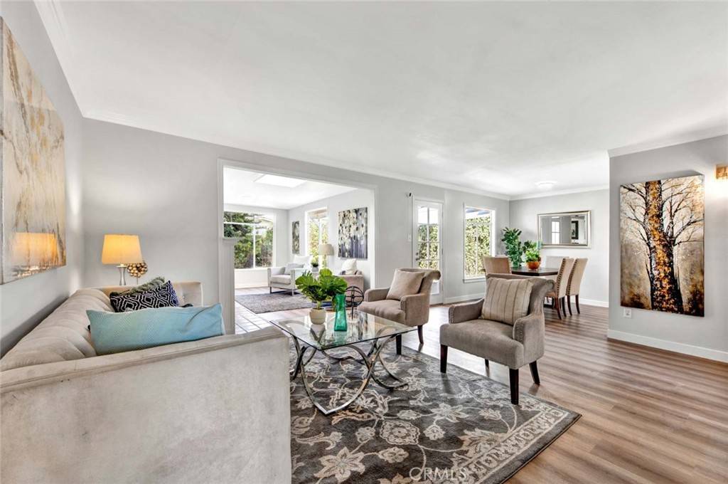 6903 E Anaheim RD, Long Beach, CA 90815