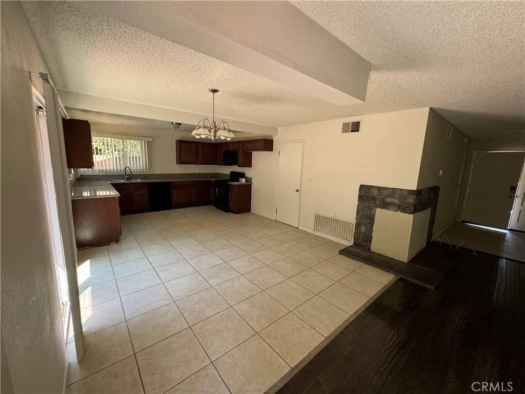 Reseda, CA 91335,7047 Nestle AVE