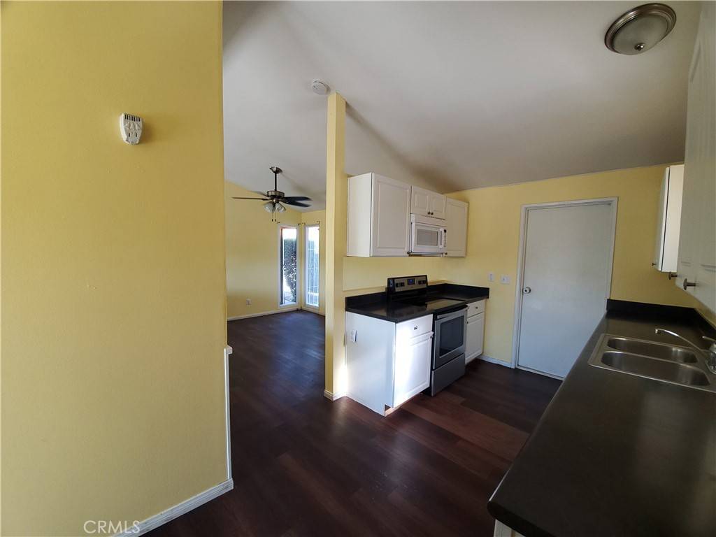 San Diego, CA 92105,3396 54th ST