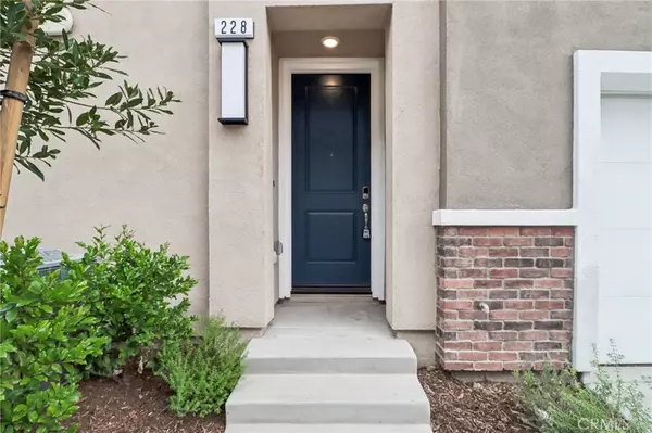 Pomona, CA 91767,228 Farley LN