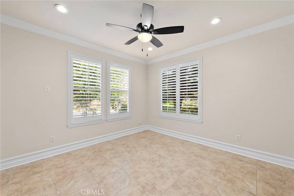Murrieta, CA 92562,23761 Hollingsworth DR