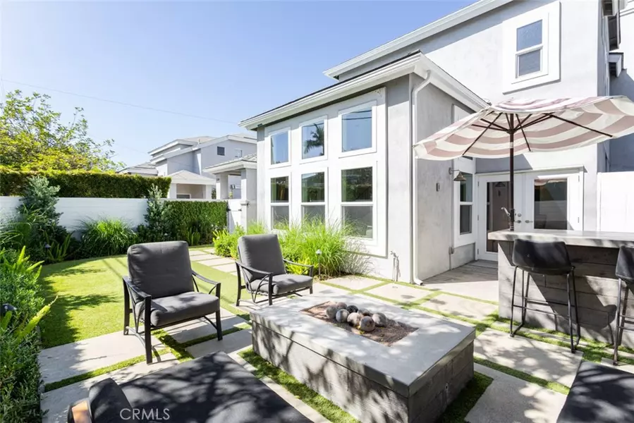 1600 Sea Horse CIR, Costa Mesa, CA 92627