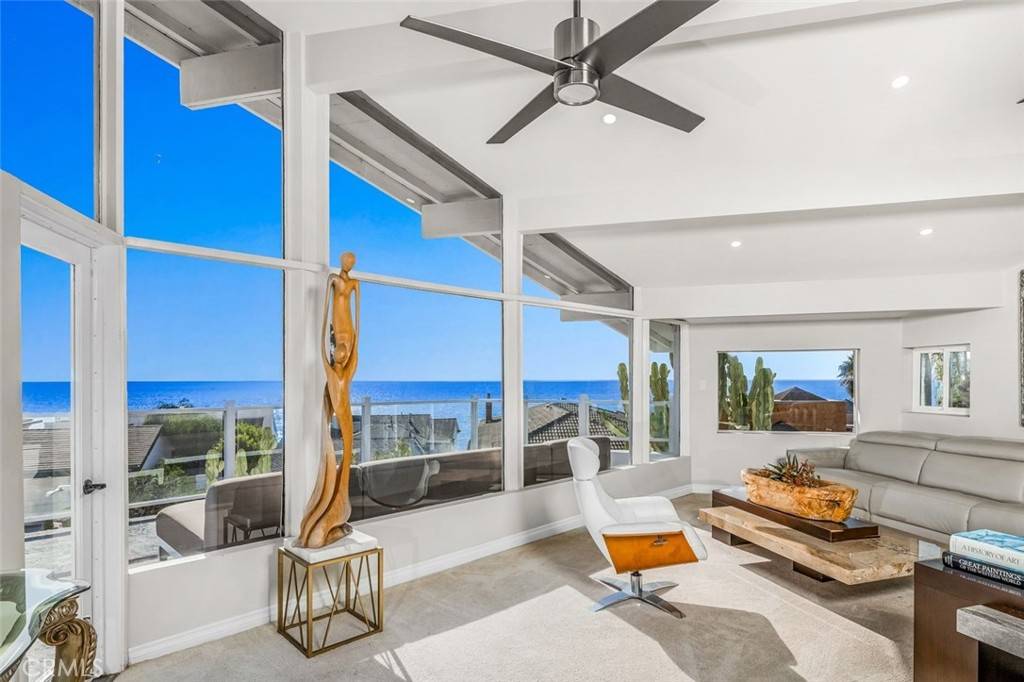 Laguna Beach, CA 92651,2 Camel Point DR