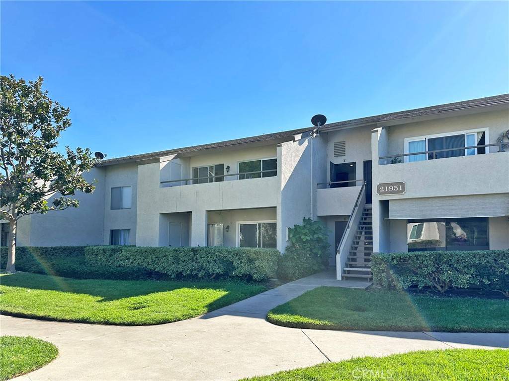 Lake Forest, CA 92630,21951 Rimhurst Drive #K