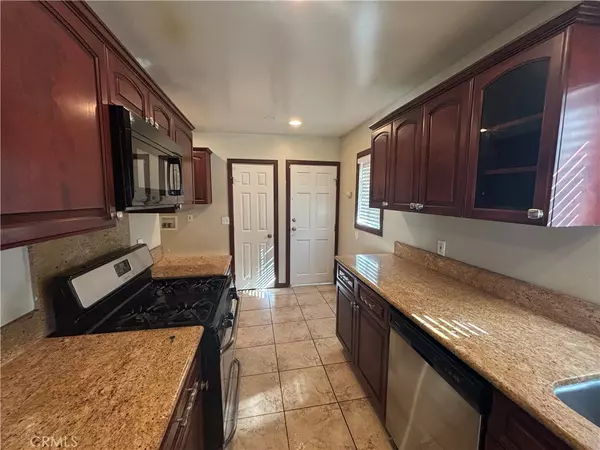 Inglewood, CA 90305,8316 S 3rd AVE