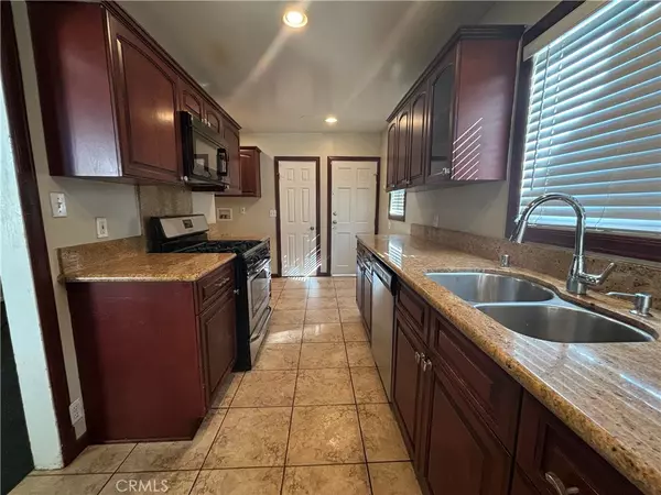 Inglewood, CA 90305,8316 S 3rd AVE