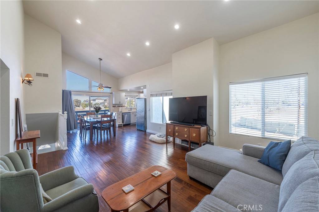7352 Garfield AVE #A,  Huntington Beach,  CA 92648