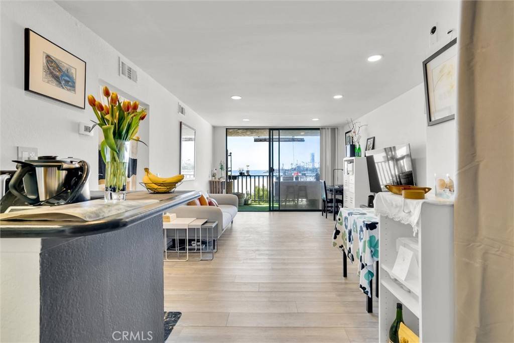 Long Beach, CA 90802,1140 E Ocean BLVD #136