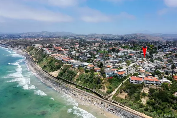 San Clemente, CA 92672,227 W Canada #1-3