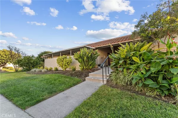 2171 Via Mariposa E #N, Laguna Woods, CA 92637