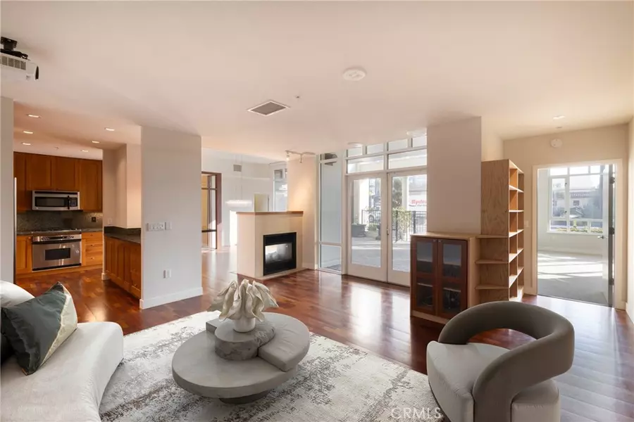 700 W Harbor DR #104, San Diego, CA 92101