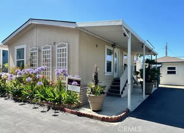 1660 Whittier AVE #17, Costa Mesa, CA 92627