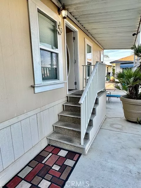 Costa Mesa, CA 92627,1660 Whittier AVE #17