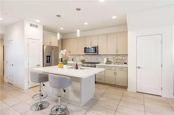 Palm Springs, CA 92262,2743 Sunrise Sonata LN