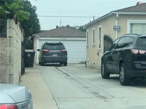 Santa Ana, CA 92703,1609 N Parsons PL
