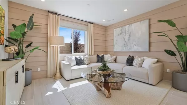 Santa Paula, CA 93060,426 Checkerbloom LN