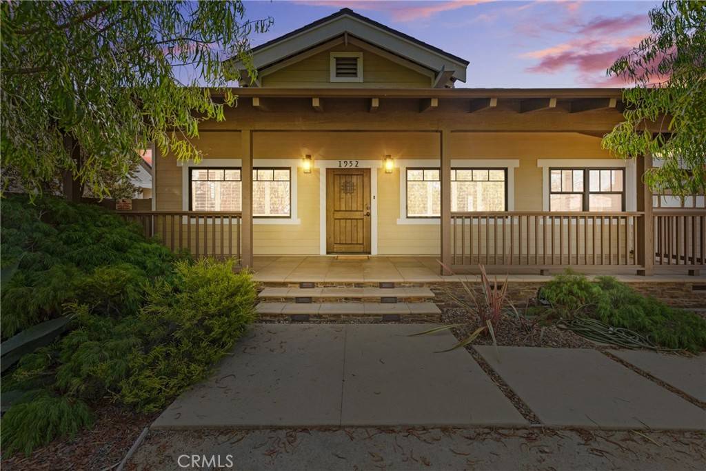 1952 Hillcrest DR, Los Angeles, CA 90016