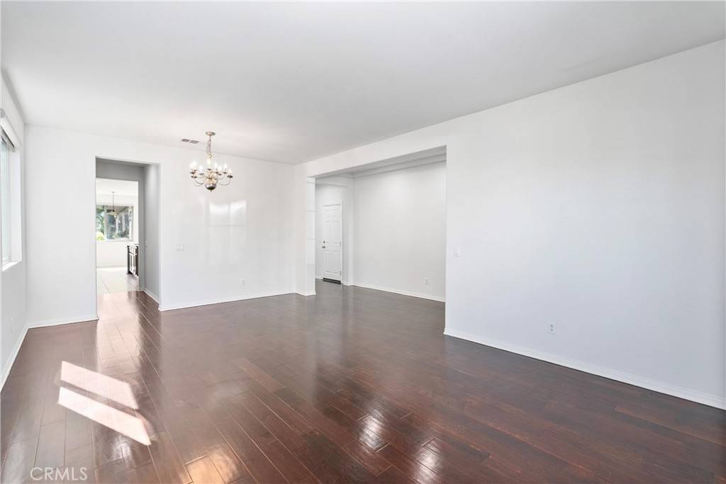 Corona, CA 92883,11077 Kalmia CT