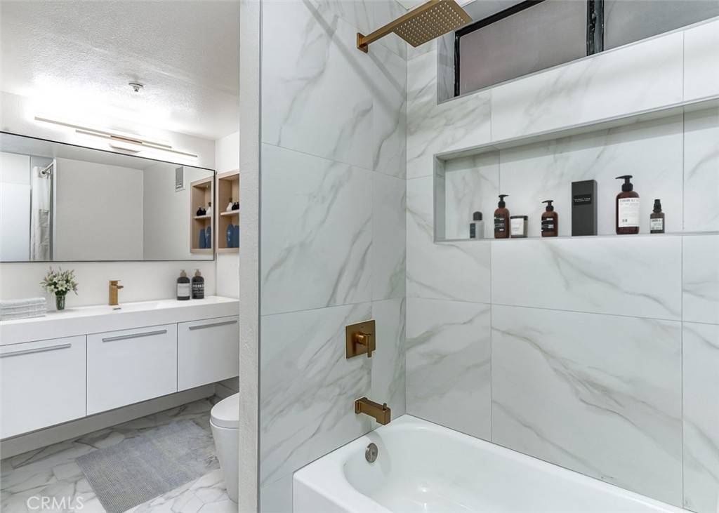 Long Beach, CA 90802,550 Orange AVE #124