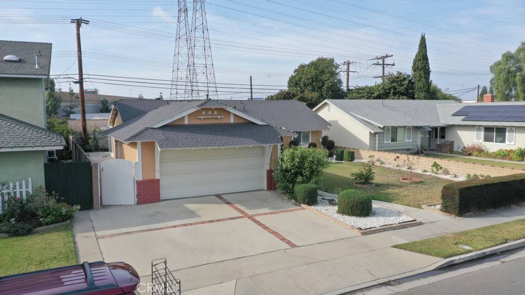 Huntington Beach, CA 92647,15261 Cascade LN
