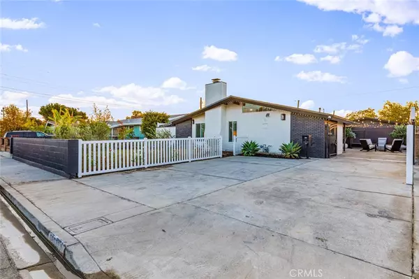10631 Thomas DR, Anaheim, CA 92804