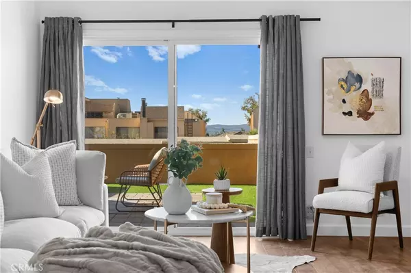 Lake Forest, CA 92630,25671 Le Parc #93