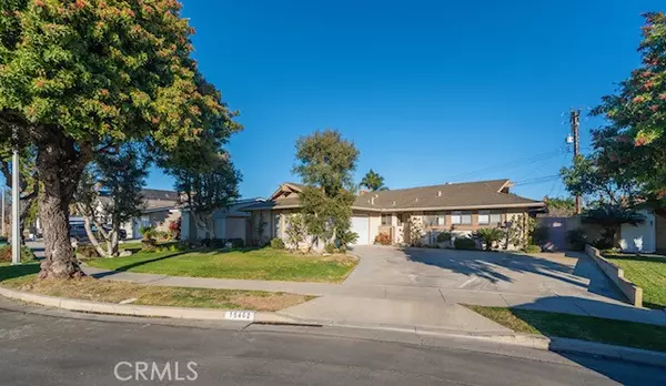15462 Victoria LN,  Huntington Beach,  CA 92647