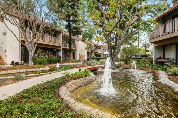 10511 Lakeside DR S #C, Garden Grove, CA 92840