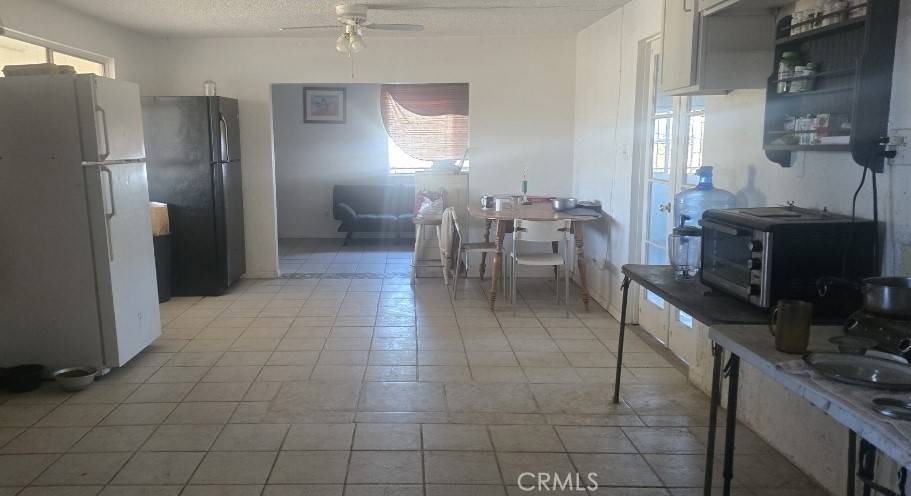 351 Neimeyer PL, Yucca Valley, CA 92284