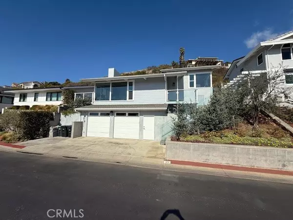 25 N Vista De La Luna, Laguna Beach, CA 92651