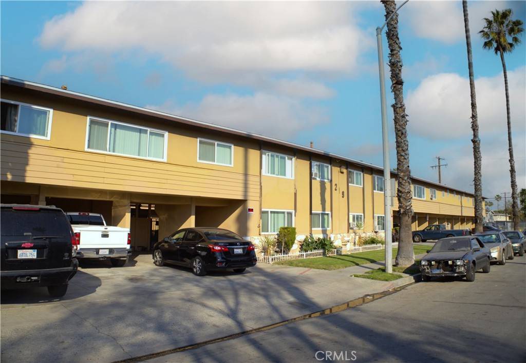219 W Palais RD, Anaheim, CA 92805