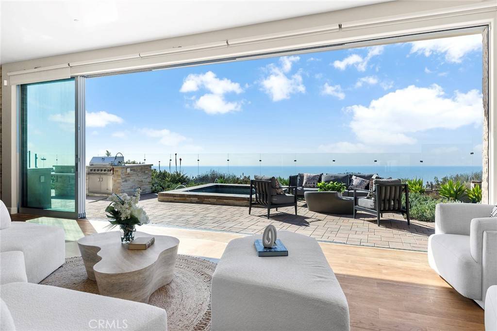3355 Alta Laguna BLVD, Laguna Beach, CA 92651