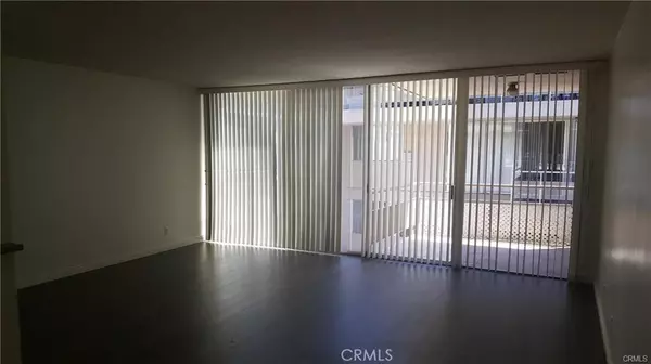 Riverside, CA 92506,6979 Palm CT #202P