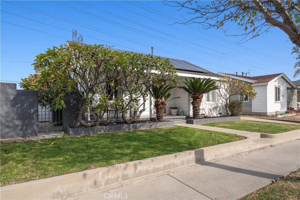 Lakewood, CA 90713,5617 Ashworth ST