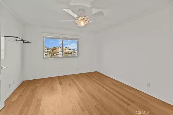 Huntington Beach, CA 92649,17124 Bluewater LN