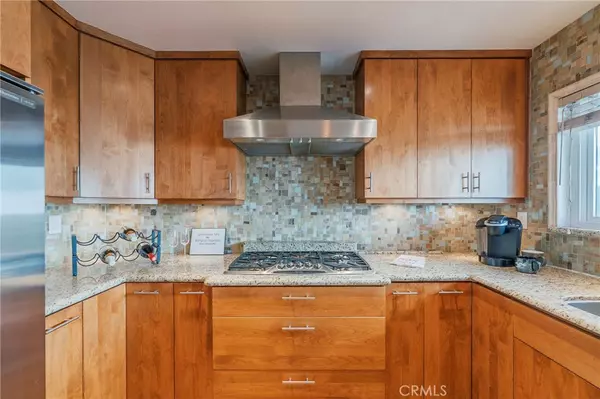 Huntington Beach, CA 92648,7412 Seabluff DR #107
