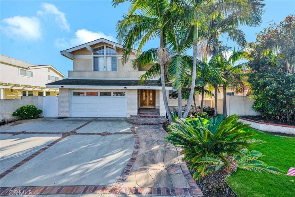 8162 Dartmoor DR, Huntington Beach, CA 92646