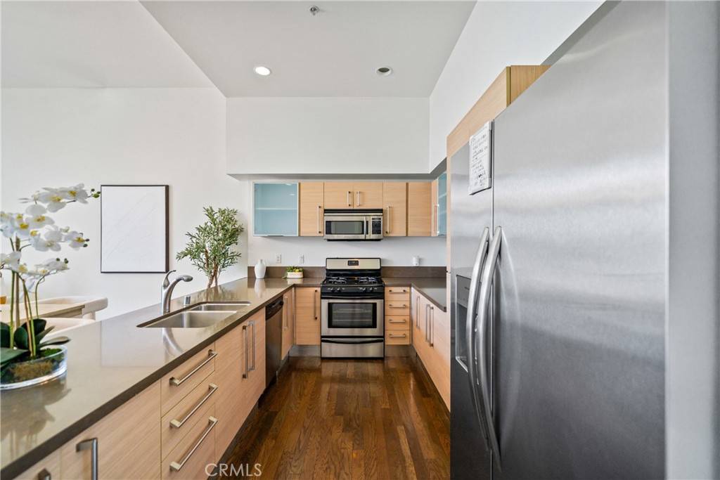 Los Angeles, CA 90017,1234 Wilshire BLVD #612
