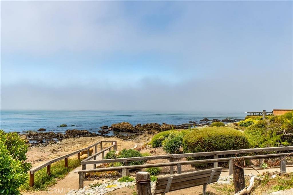 Cambria, CA 93428,305 Ivar ST