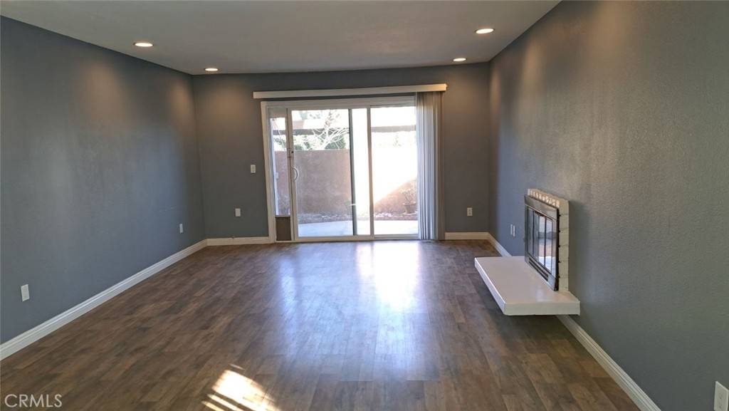 Huntington Beach, CA 92647,6600 Warner AVE #150