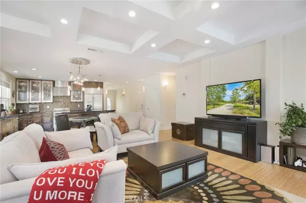 Mission Viejo, CA 92692,23232 Villena