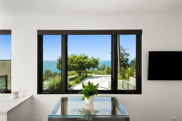 Laguna Beach, CA 92651,565 B Fern Street #B
