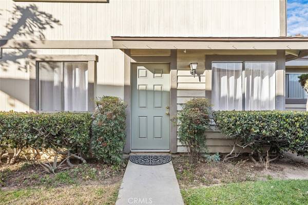 Santa Ana, CA 92705,1729 Normandy PL #C