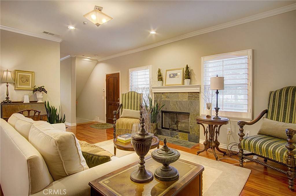 Pasadena, CA 91106,690 S Marengo AVE #1